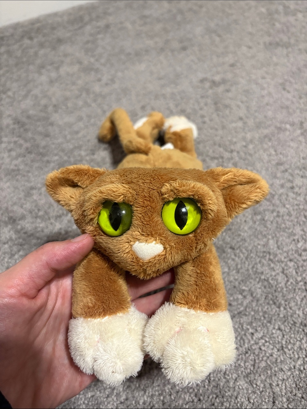 Vintage Manhattan Toy Orange Lanka Cat Plush Green Eyes White Paws Floppy 2002